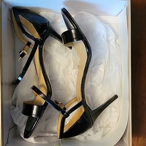 Like new michael kors black heels